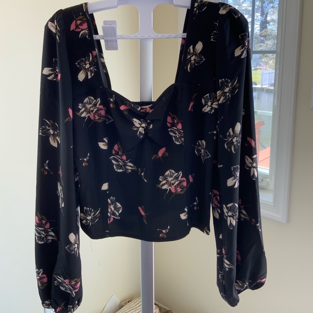 WAYF Cropped Blouse